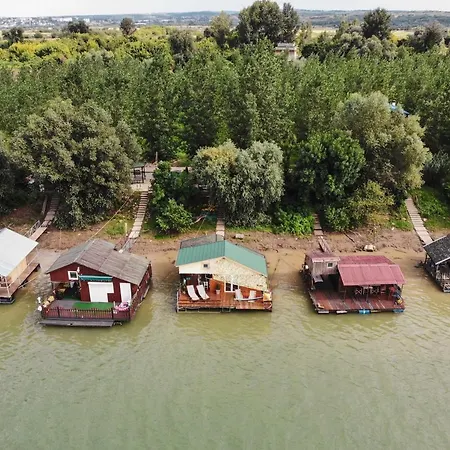 Sagando - Floating House On Sava River *